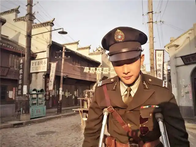 罗晋《狭路》"巧合性"骨折不下火线(1/7)