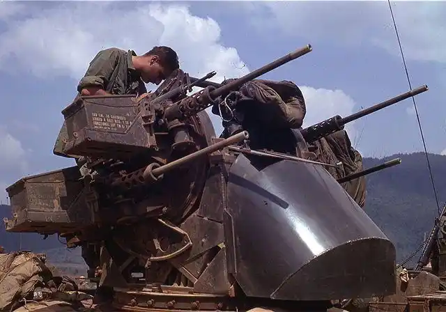 m45防空机枪塔没错我就是反步兵神器谁敢来对枪