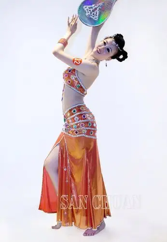 肚皮舞大赛亚军