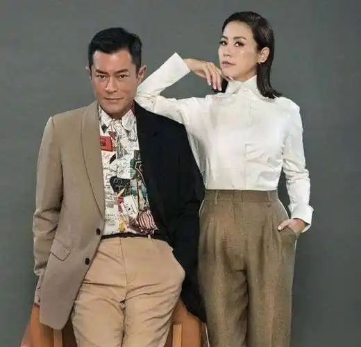 李若彤自爆真实年龄,54岁至今单身,曾与富豪男友相恋10年被抛弃_姑姑