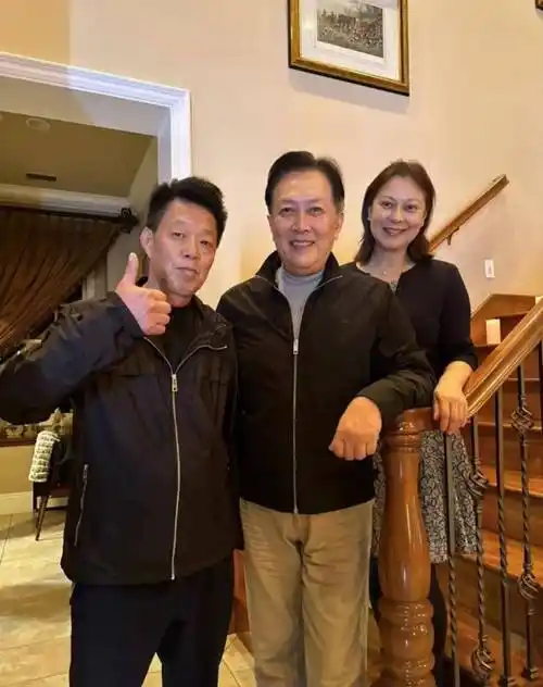 回顾唐国强的女儿唐亮生母悲情早逝她在泪水中理解父亲和继母