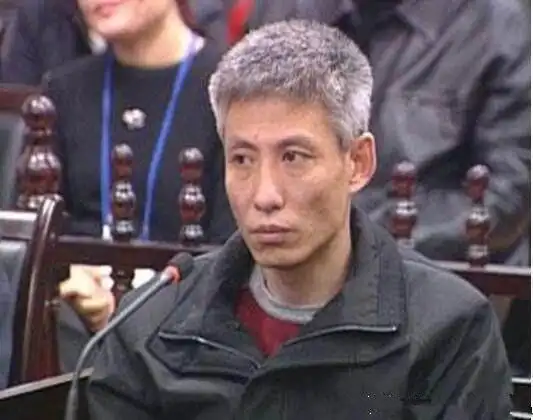 东北乔四爷的故事:为赶走"钉子户",砍断自己一根手指!