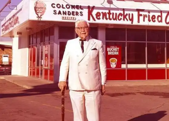 历史上的今天1890年9月9日肯德基品牌的创始人山德士上校诞辰__财经头