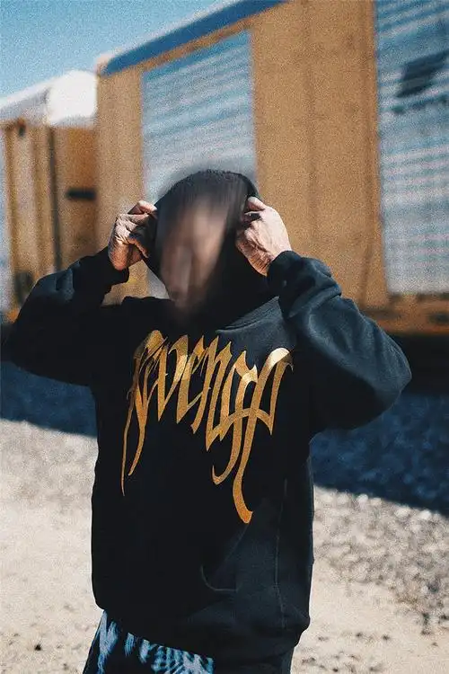 revenge 推出 6 月全新服饰系列-服装品牌新品-cfw服装设计网