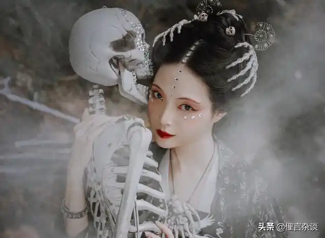 在西游记中,为什么很多男妖怪都那么丑,很多女妖精都那么漂亮?