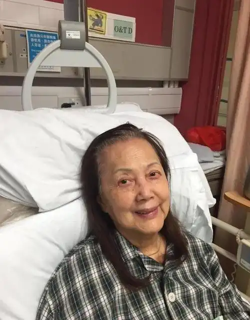 年轻时风光晚年却瘫痪的四位明星皆为知名演员令人唏嘘不已