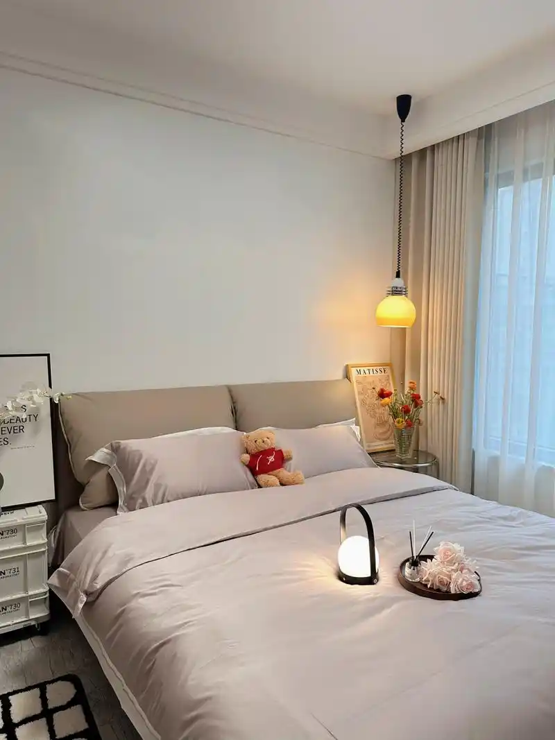 卧室虽小,但什么都不能少.