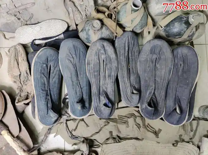 红军八路军新四军手工千层底老布鞋老妇救会做布鞋支援前线八路灰红军