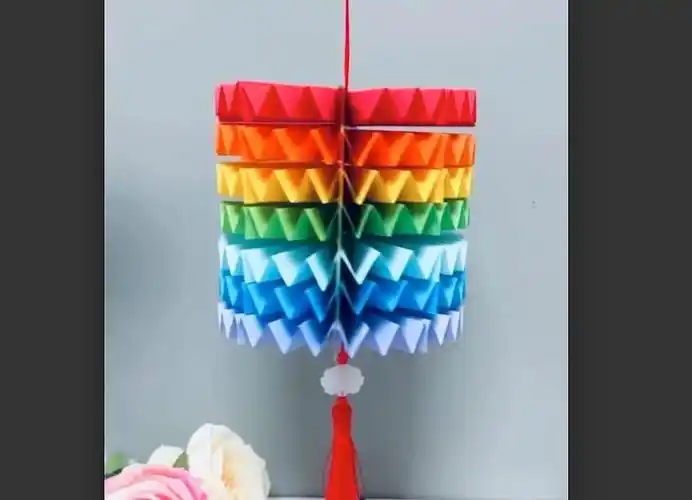 「简单折纸」折出漂亮的灯笼