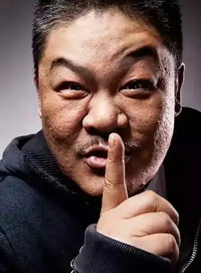 香港电影男演员胖子&来自大陆的这位胖子,撑起了香港电影的半面