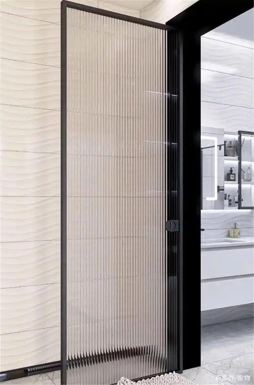 大家发现没,这几年装修卫生间,厨房门的时候,选"长虹玻璃"门的人越来