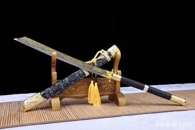 麒麟康熙战刀,高锰钢锻打,威武霸气