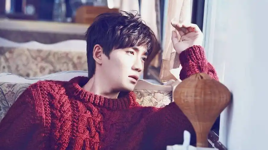 高清居老师壁纸,朱一龙!朱一龙!