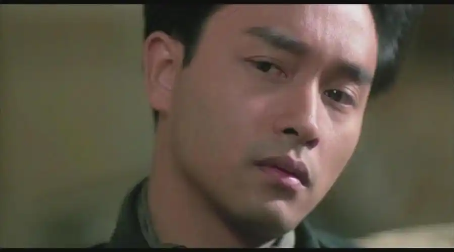 1989年的张国荣《风再起时》,粉丝们晚安!