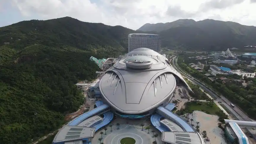 外型酷似太空飞船的珠海长隆海洋科学馆今年下半年会开业