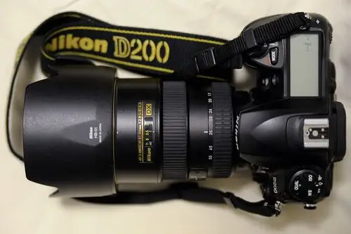 出售 物品:96新 nikon 17-55mm【已预定】 尼康 d200【出】 sigma 10