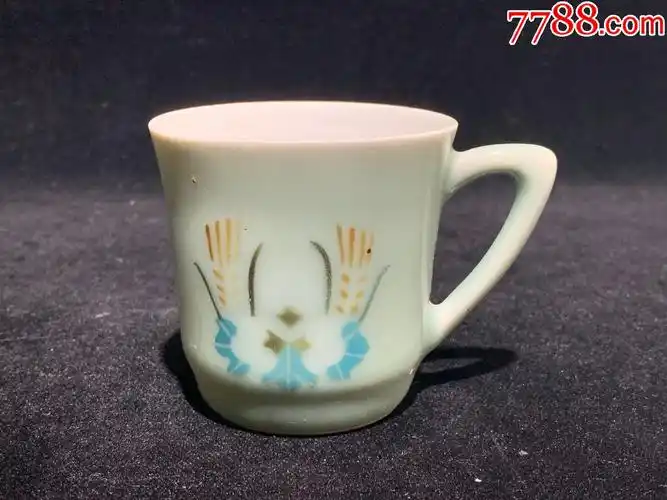 宜兴老青瓷茶杯摆件文革567老厂货收藏a572