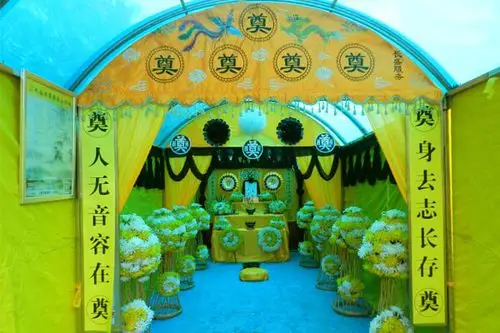 山西自动小型灵棚车,大型灵棚车定制