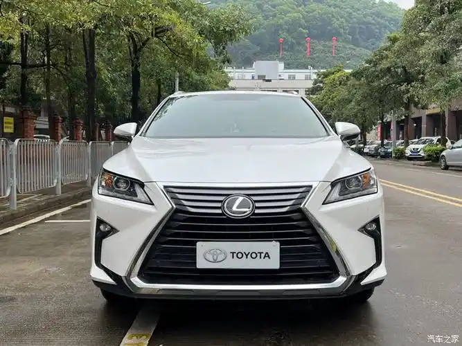 16年雷克萨斯rx300私家一手车最美白外黑内嘎嘎新