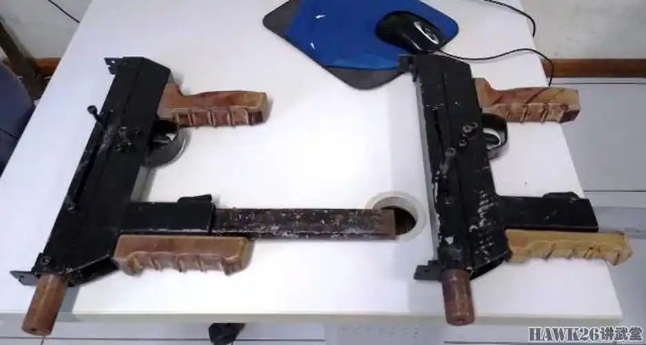 各国警察争相晒出查获的土造枪械 匪徒"聪明才智"用错了地方