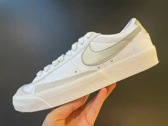 潮鞋推荐79nike银色钩子板鞋