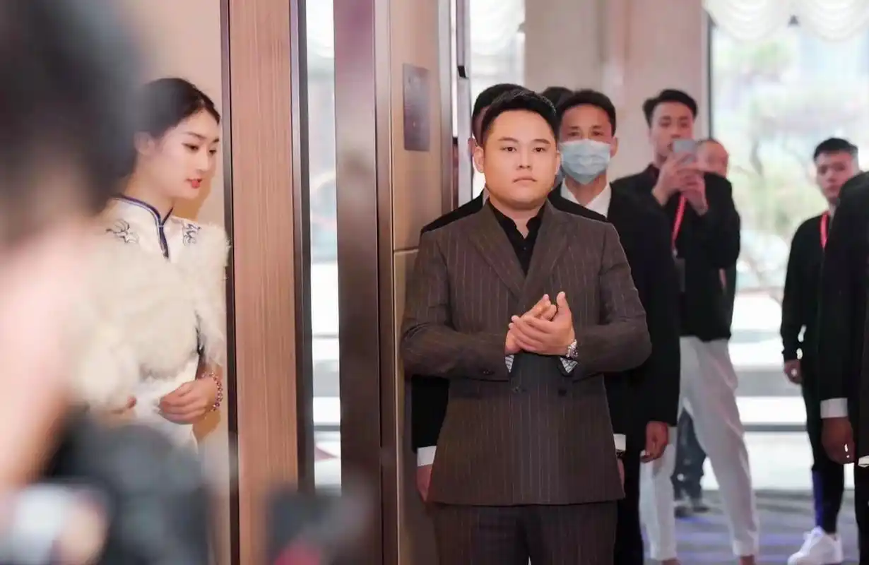 哈慕哲# #哈慕哲(中国香港)##刘轩豪#  四川亿华万豪国际贸易集团