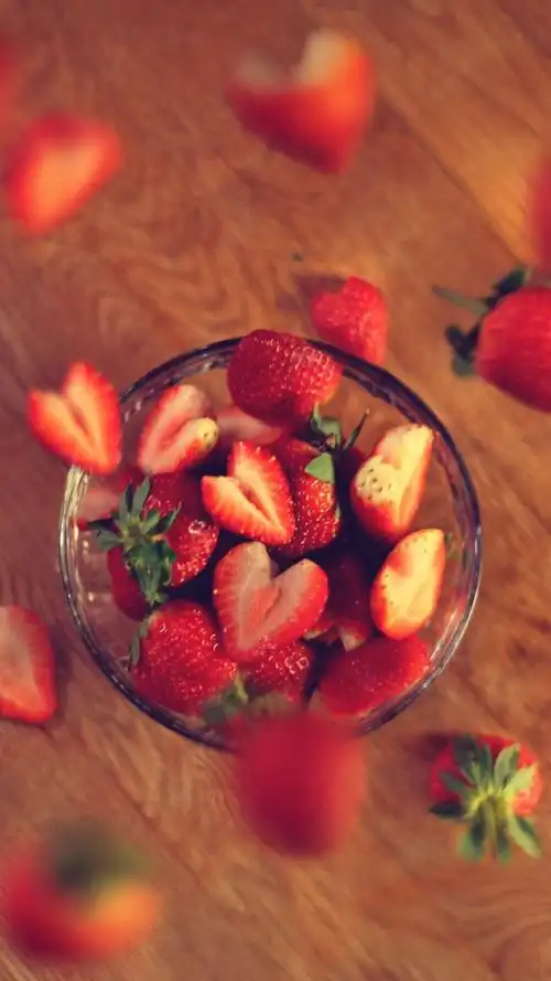 炫彩水果壁纸-唯美草莓