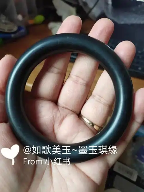 65籽料墨玉手镯客户反馈图片