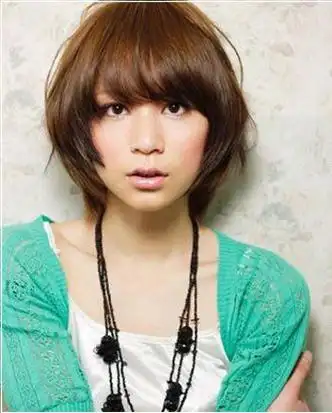 上窄下宽脸型发型图 上窄下宽脸型短发适合什么发型