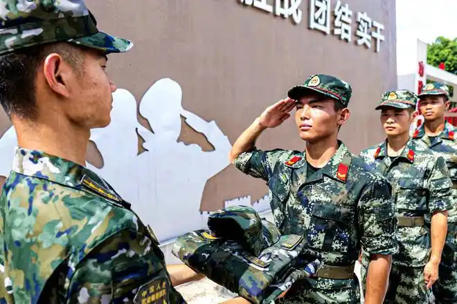 新戎装新起点21式夏季作训服正式亮相武警湖南总队某部