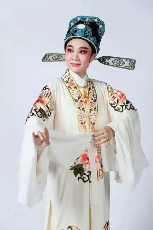 越剧"明星版五女拜寿"象山献演