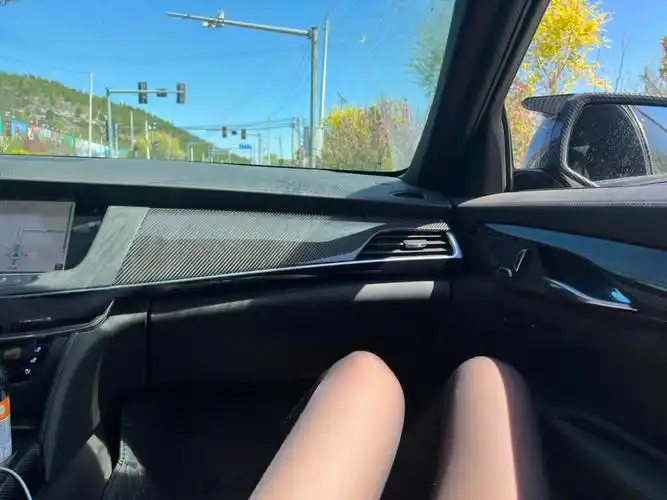 作者提到的车系:询底价857奇点凯迪拉克ct6圈主凯迪的副驾永远不会