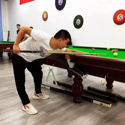 首场冠军新鲜出炉2019鲁能杯第二届城市台球争霸赛实况播报