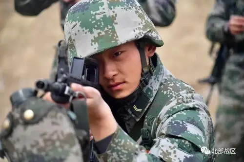 第79集团军某旅神枪手四连弘扬光荣传统锤炼过硬本领