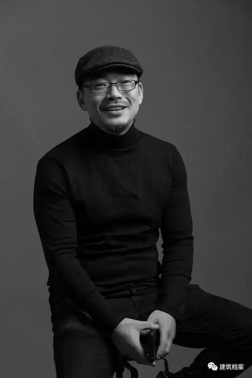 张微从自己作为建筑师的生活和成长经历来看,一个建