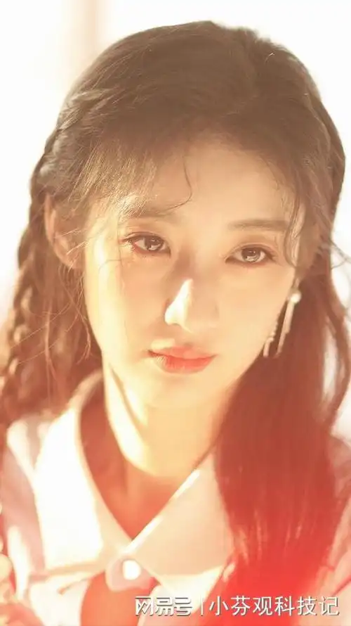 95后安徽女演员戚砚笛肤白貌美