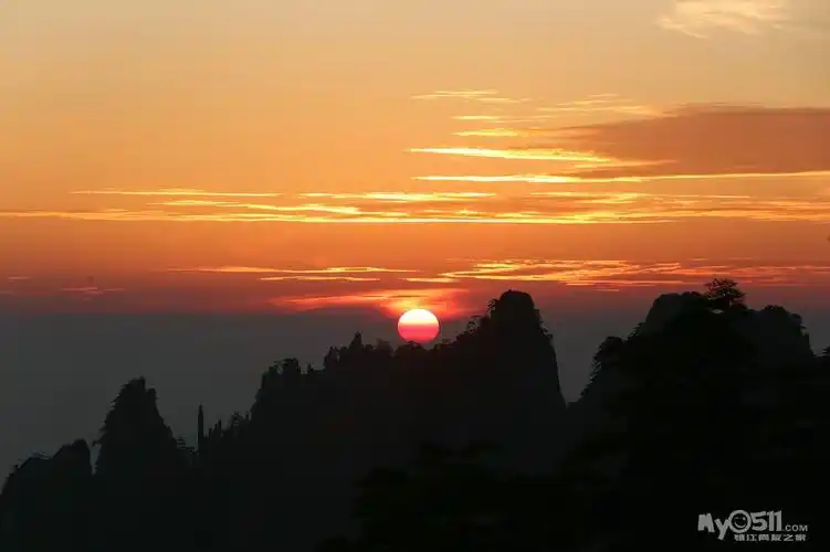 黄山丹霞峰看日出