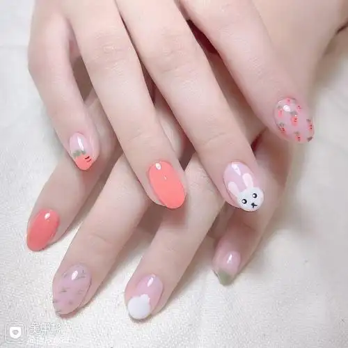 可爱兔子动物美甲图片