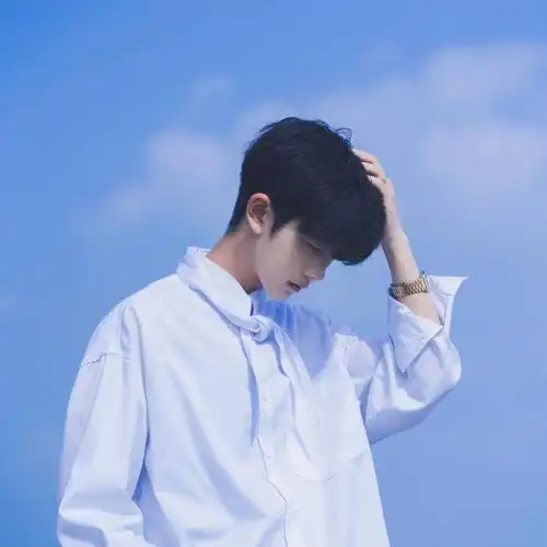 好看网图男生头像可爱真人