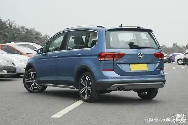 评测大众途安l:售15.18万起,67座都有,一辆非常实用的家用mpv