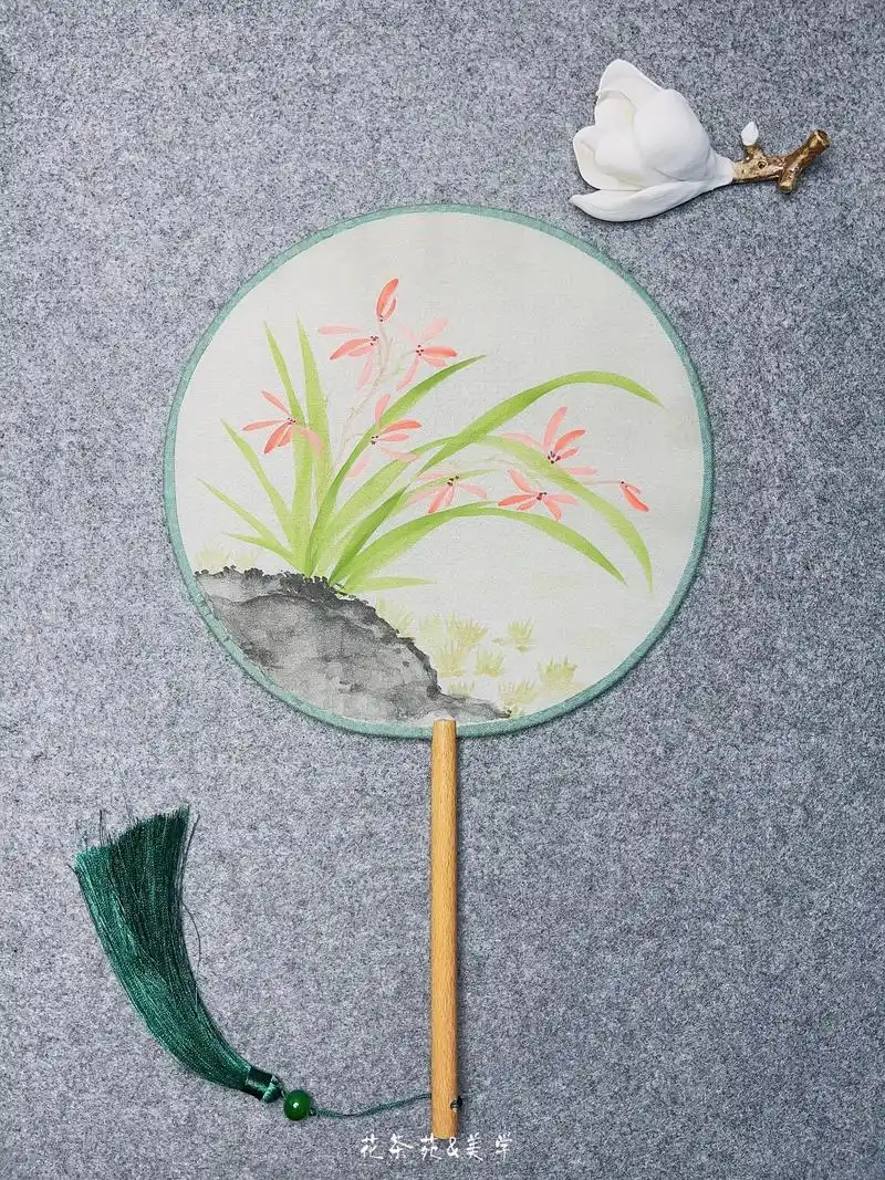 画扇面 #兰花画法 #古风 - 抖音