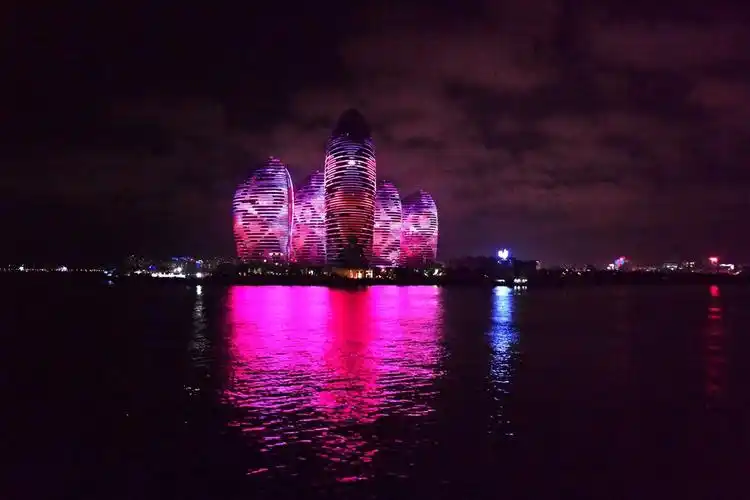 海南行----三亚湾夜景