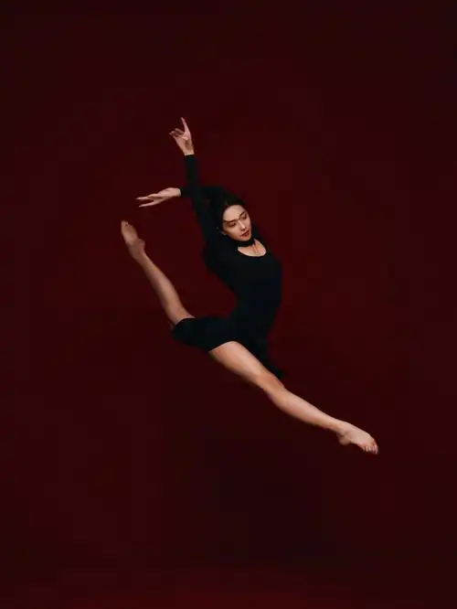 动作,才能有台上游刃有余且不留遗憾的表演——舞蹈练就更好的自己#客