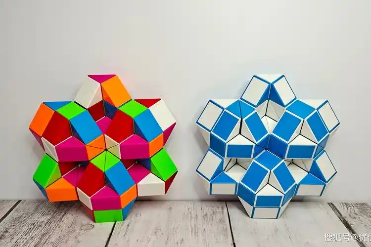 72段魔尺教程变六瓣花先做一个三叶草剩下部分很简单一学就会