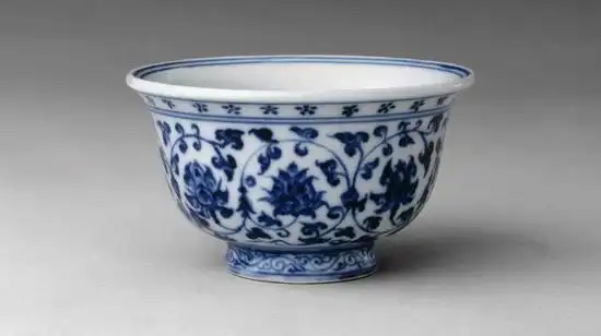 四件的压手杯是明代永乐御窑瓷器名品中的名品,全部收藏于故宫博物院