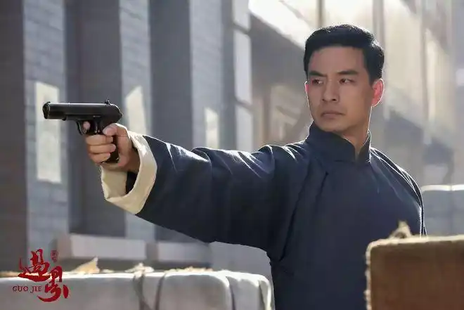 演员孙岩演绎我党精英特工电视剧过界央8热播