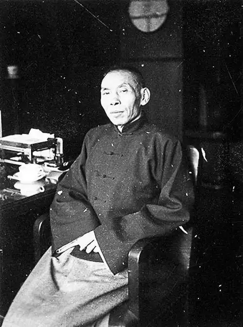 杜月笙把林桂生赏的 2000 元钱,一天花光了,林桂生:前途无量啊