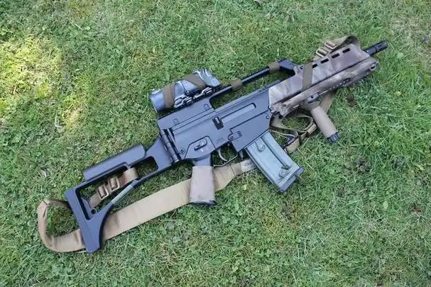 中国的米尼米国产lm8型556毫米轻机枪