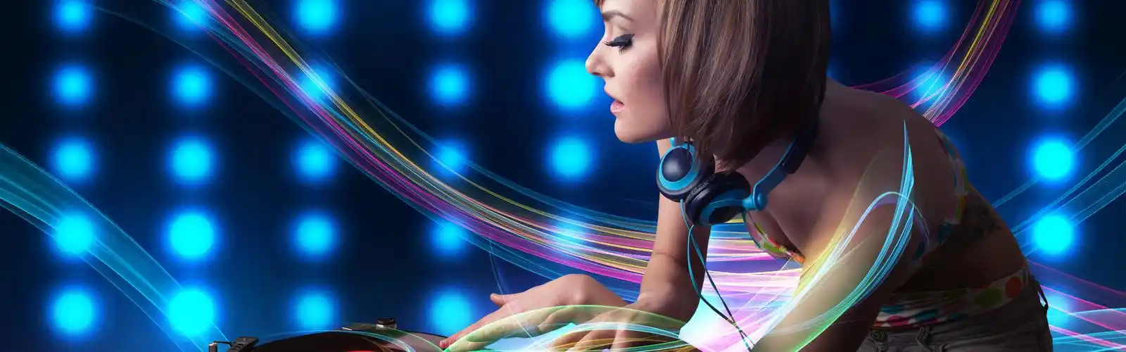 3840x1200 dj,女孩,抽象线,耳机,唱片,音乐主题 双屏全景 桌面背景