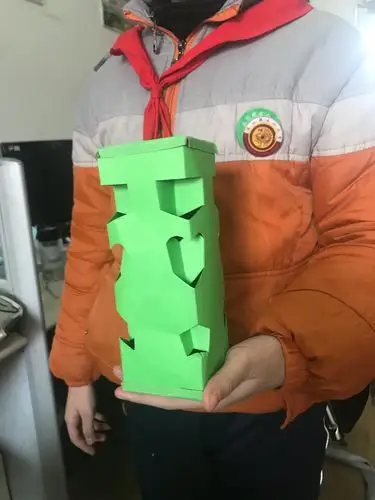 人美版美术六年级下册第8课《装饰柱》